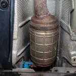 柴油微粒过滤器在汽车排气系统上